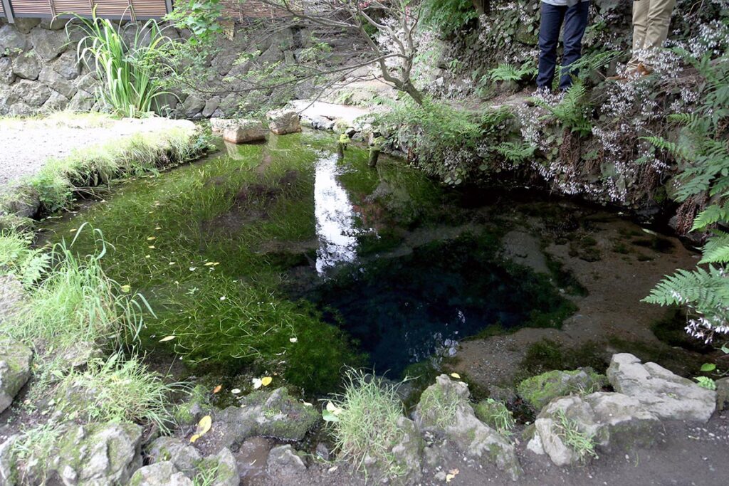 Okama Pond